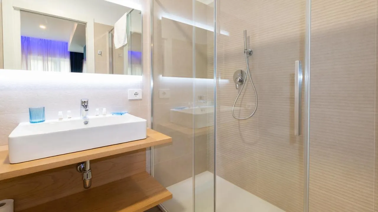 Carducci Art Guesthouse Oristano 0*,