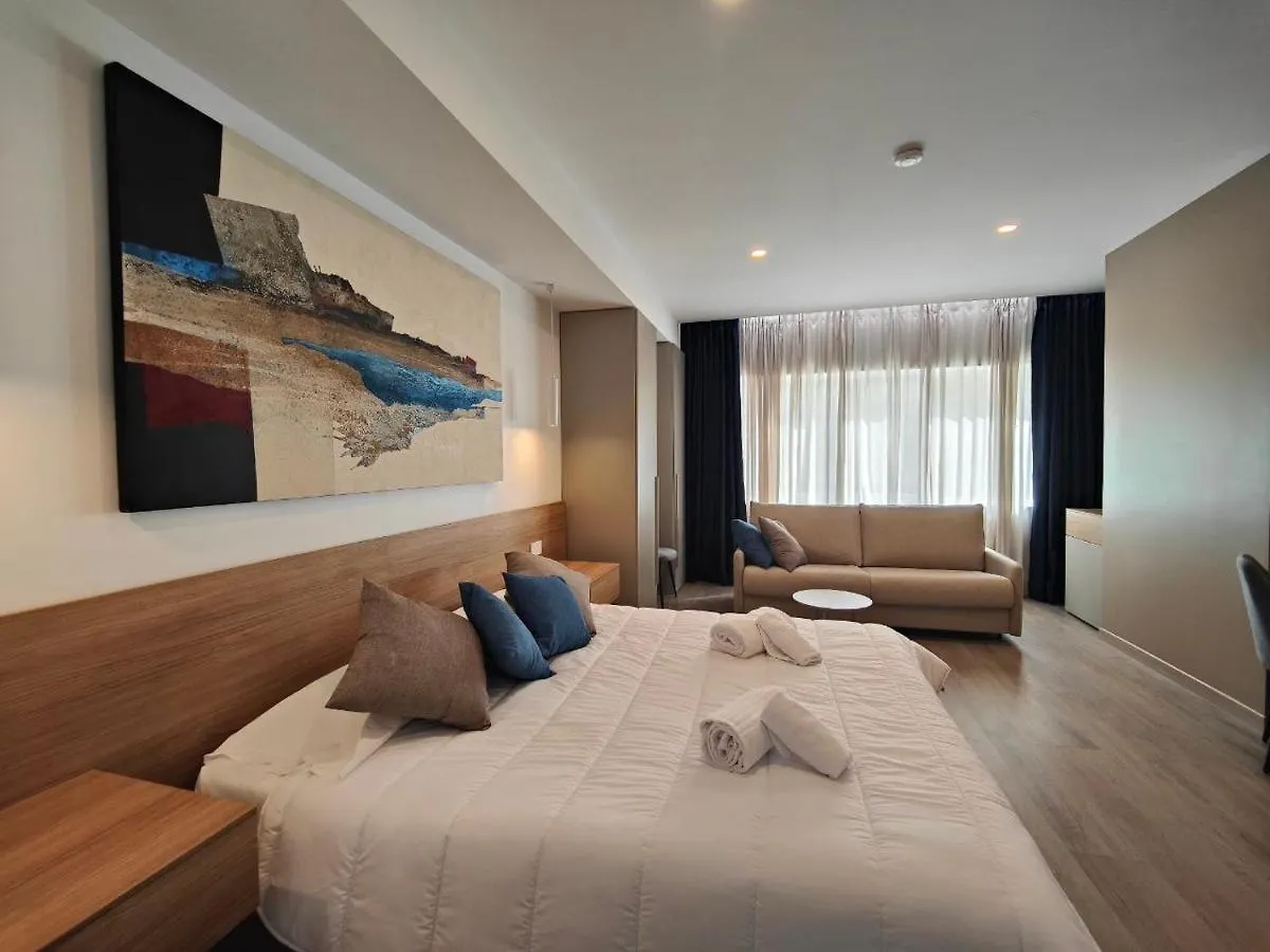 Carducci Art Guesthouse Oristano 0*,  Italy